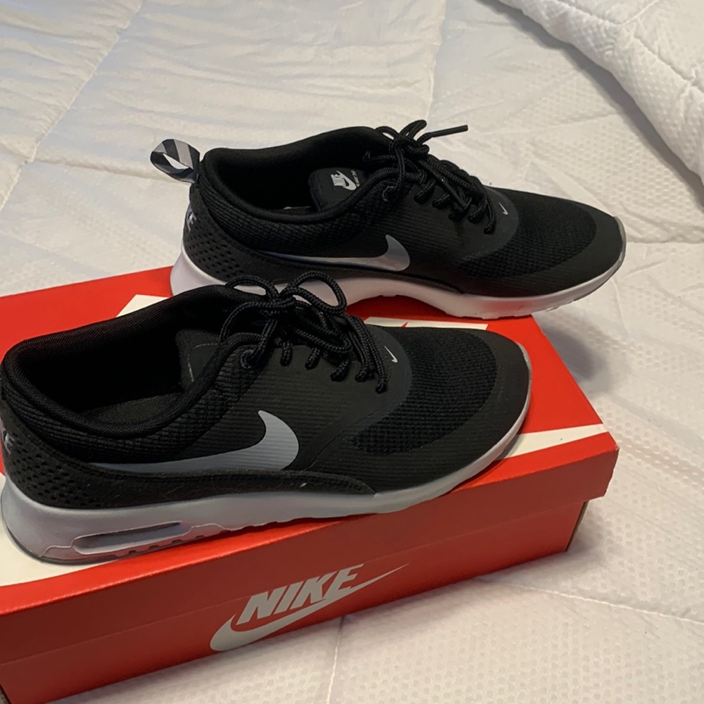 Womens Nike Air Max Thea Sz 8.5